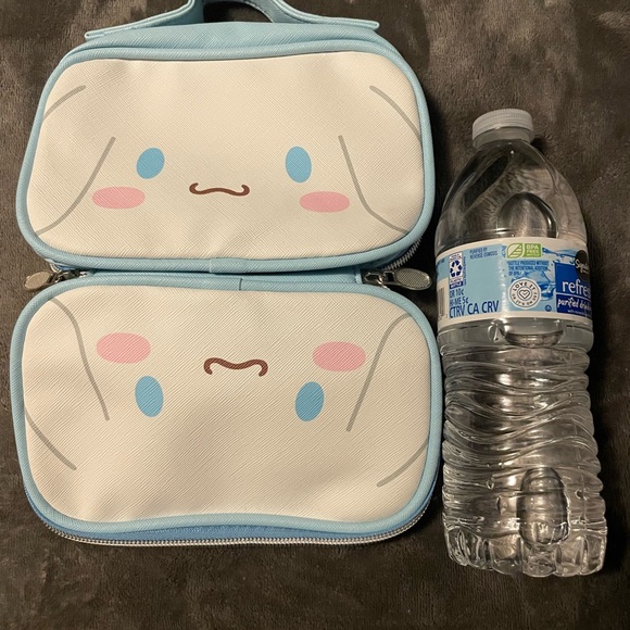 Cinnamon Roll Makeup Bag - Picture 6 of 7